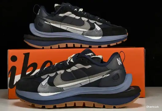 sacai Blue Nike DD1875-700 Dark Vaporwaffle 0605